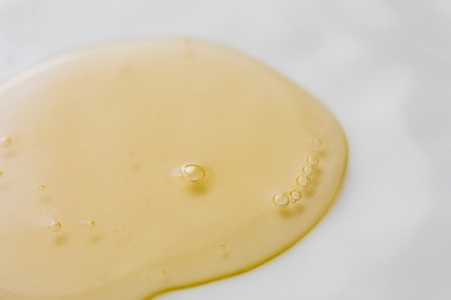 kropla oleju